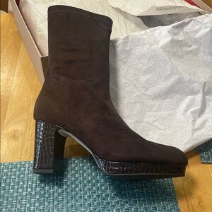 Donald J. Pliner Dark Brown Heeled Boots